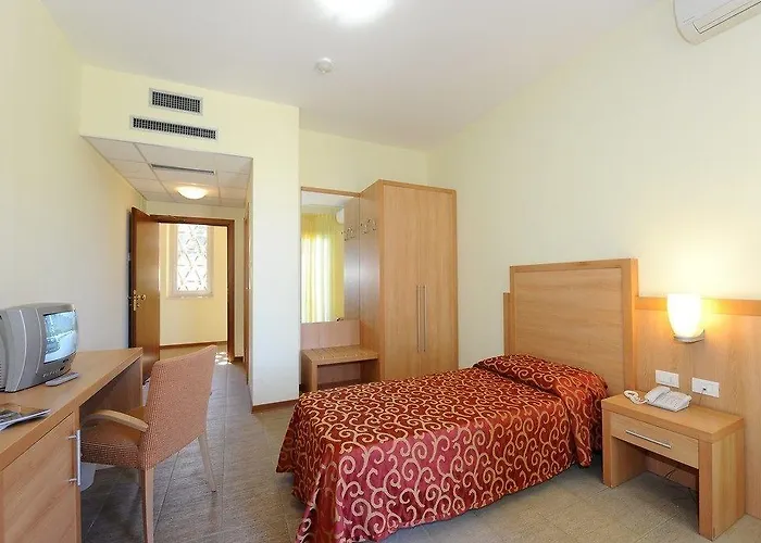 호텔 Foresteria 3*